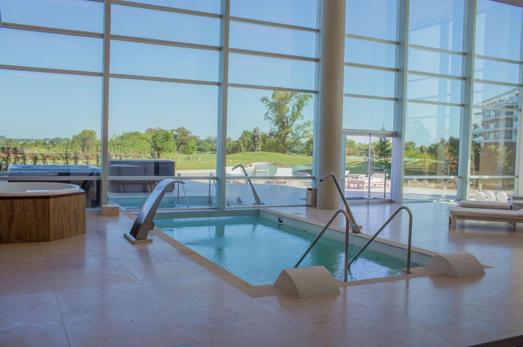 Hilton Pilar Otel Dış mekan fotoğraf