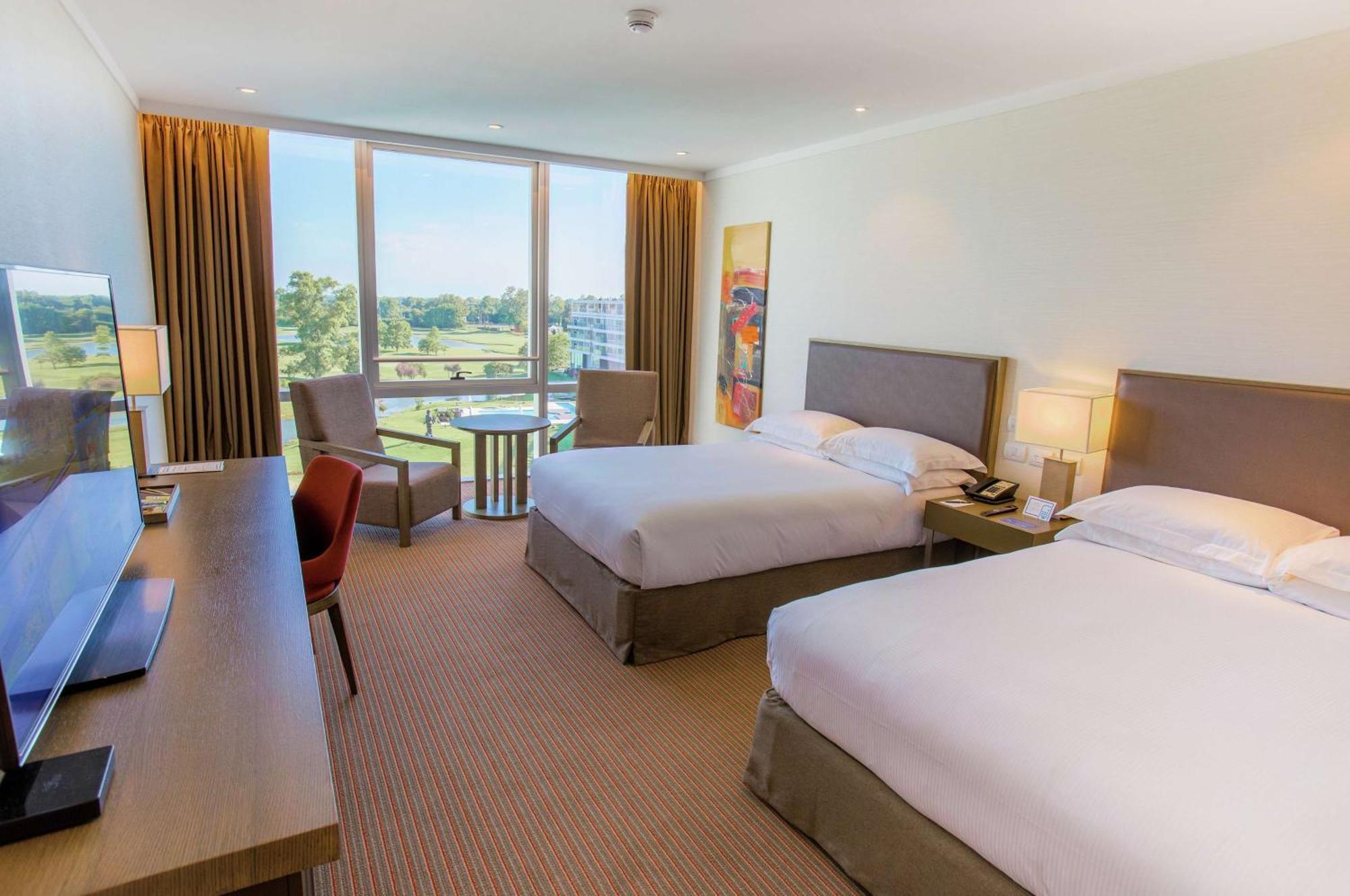 Hilton Pilar Otel Dış mekan fotoğraf