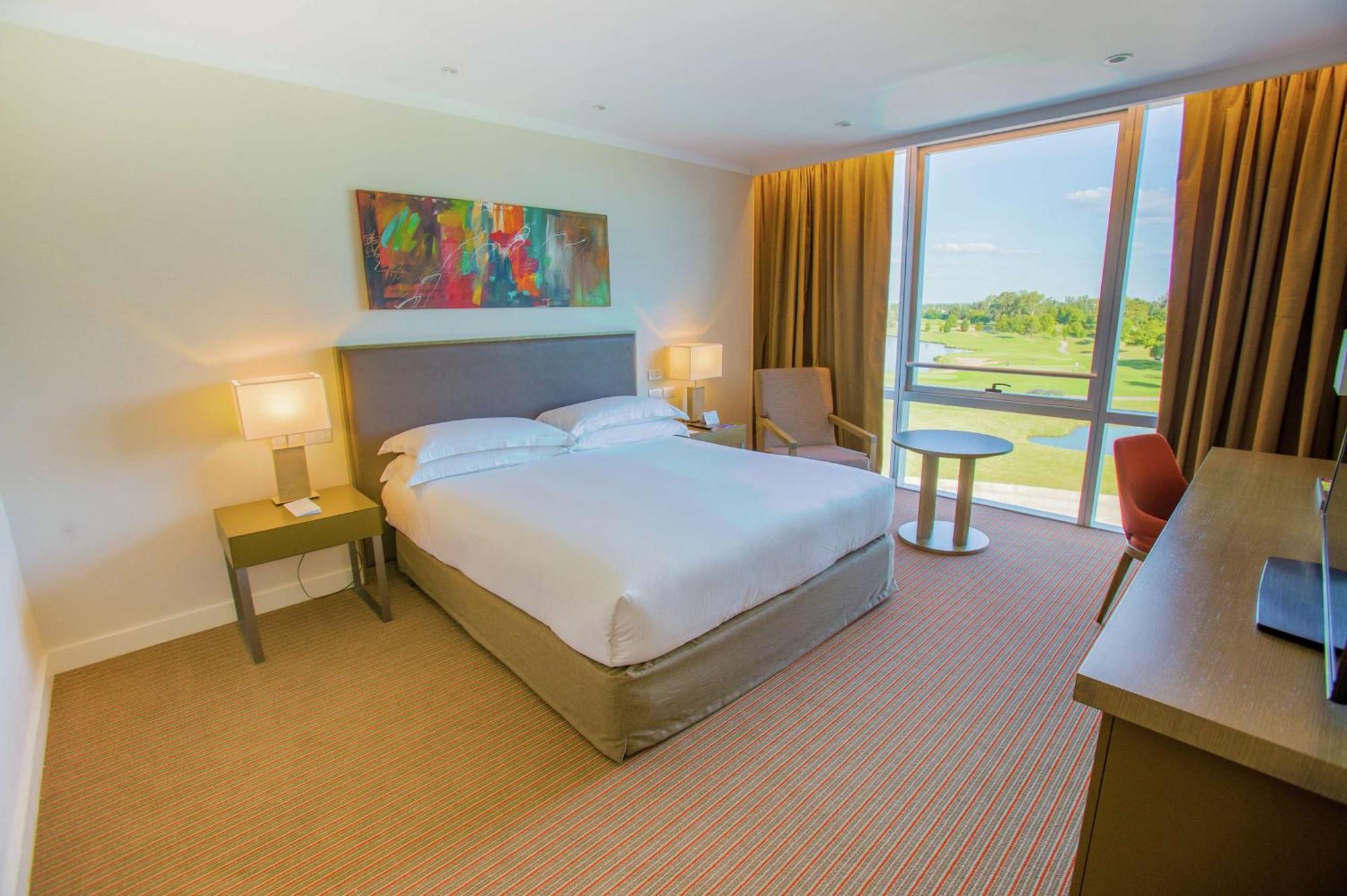 Hilton Pilar Otel Dış mekan fotoğraf