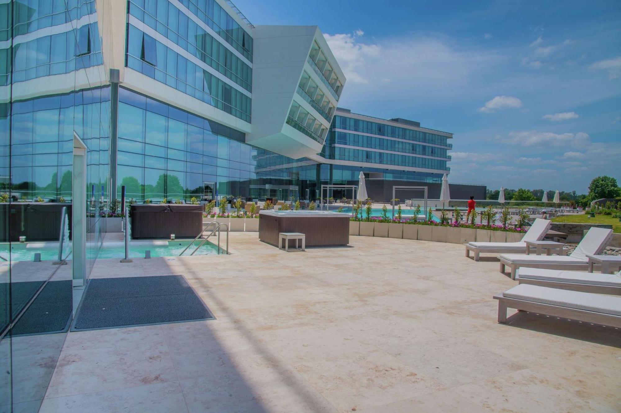 Hilton Pilar Otel Dış mekan fotoğraf